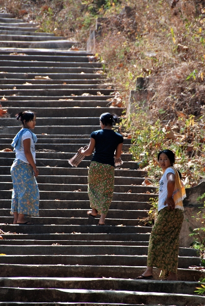 inle_20120307_073