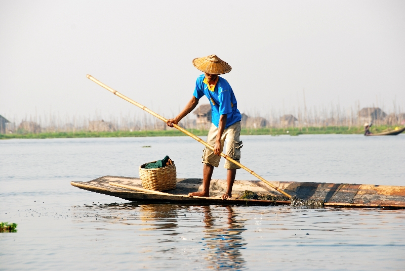 inle_20120309_257